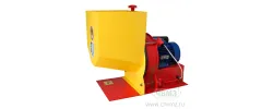 Зернодробилка молотковая (модель ШИК М-300). Электродвигатель 2,2 кВт/220В, 3000 об/мин.