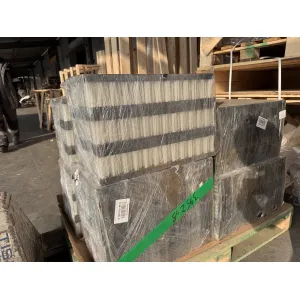 Щетка-чесалка для скота Г-образная Kerbl Texas, изображение 3