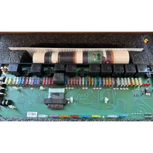 86032782 Панель с предохранителями в сборе Versatile оригинал, изображение 2