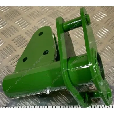 915953 Кронштейн тяги нижней левый, зам.914805