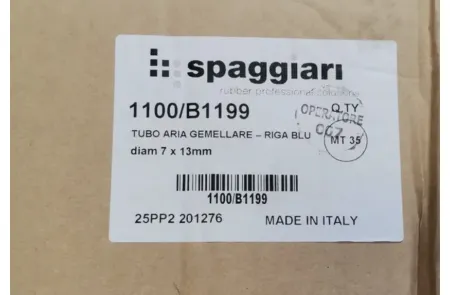 Черный резиновый вакуумный шланг с полосой. A = 7.0 mm B = 13.0 mm, изображение 3