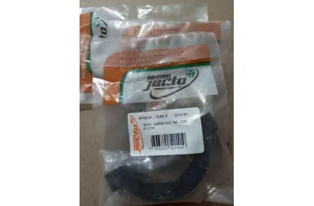 053561 ХомутJacto