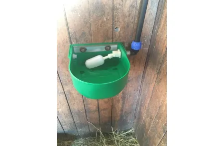 Поилка 3л индивидуальная предназначена для поения МРС, КРС и домашних животных, изображение 2