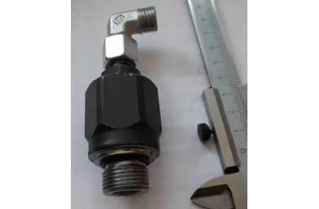 Штуцер вращающийся (М20х1,5 - М14х1,5) гидромуфты шкива РОМ (Торум) "Ростсельмаш": 387000007R