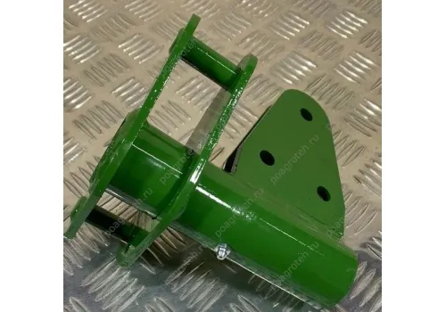 915952 Кронштейн тяги нижней правый, зам.914803