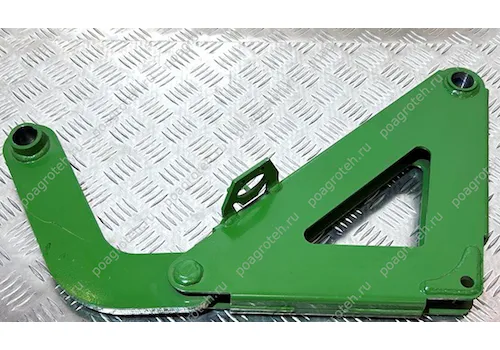 942983 Кронштейн левый